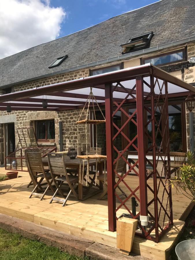 Le Jardin Des Fees Savigny-le-Vieux Exterior foto